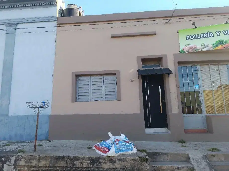 Casa Con Departamento En Venta En Victoria 4