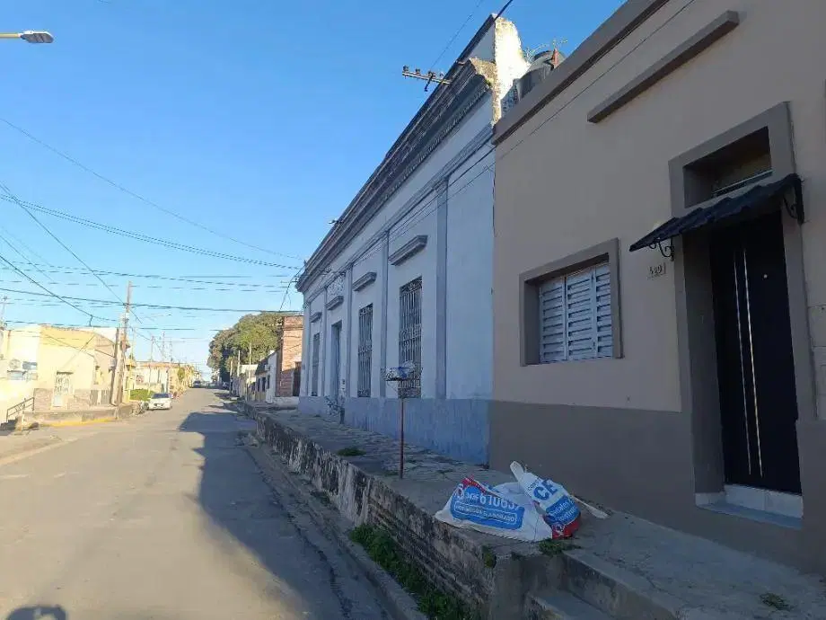 Casa Con Departamento En Venta En Victoria 2