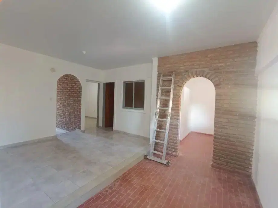 Casa Con Departamento En Venta En Victoria 5