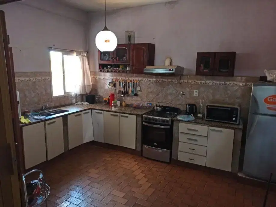 Casa Para 2 Familias En Venta En Isidro Casanova 5