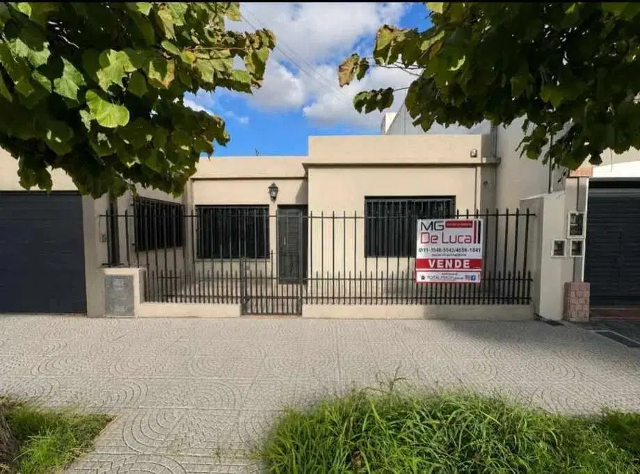Casa En Venta En Ramos Mejia Sur 2