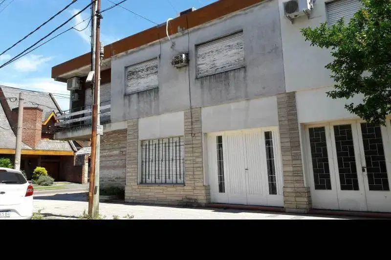 Casa En Venta En Ramos Mejia 1