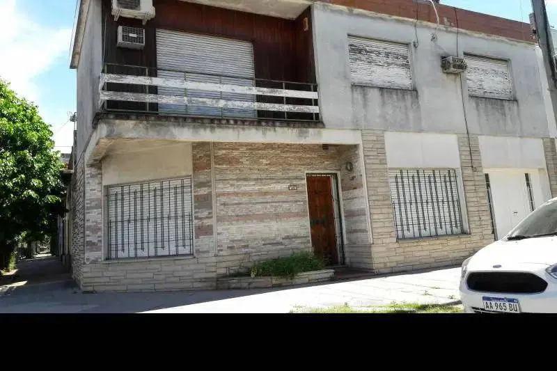Casa En Venta En Ramos Mejia 2