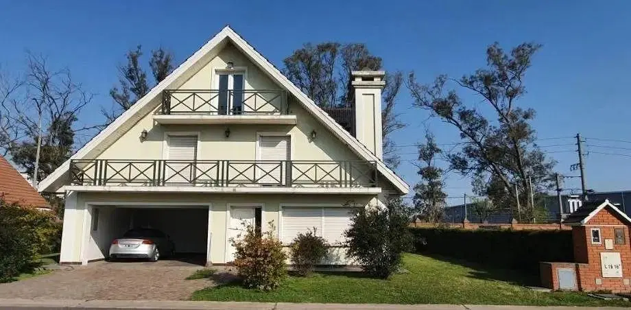 Chalet En Venta En Moreno Norte 3