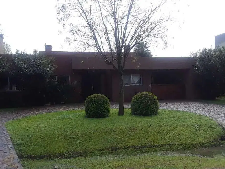 Casa En Venta En Francisco Alvarez 4