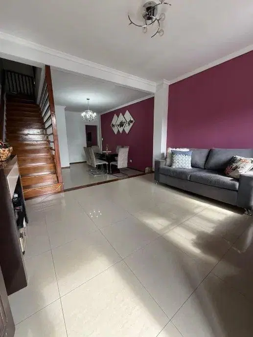 Triplex 5 Amb 4 Baños Cochera Fondo Venta Ramos Mejia 1