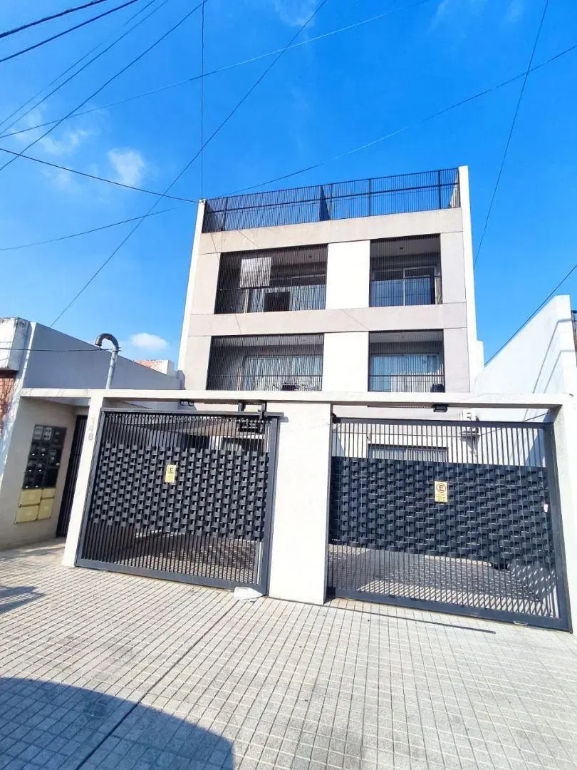 Departamento 3 ambientes. | Coronel Diaz al 100 2