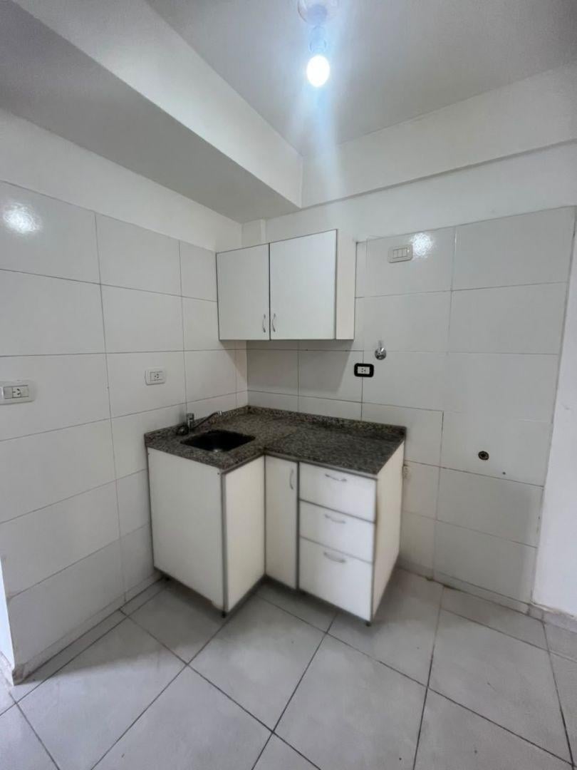 Foto de Departamento 2 ambientes Cochera Patio Alquiler villa luzuriaga, imagen 4
