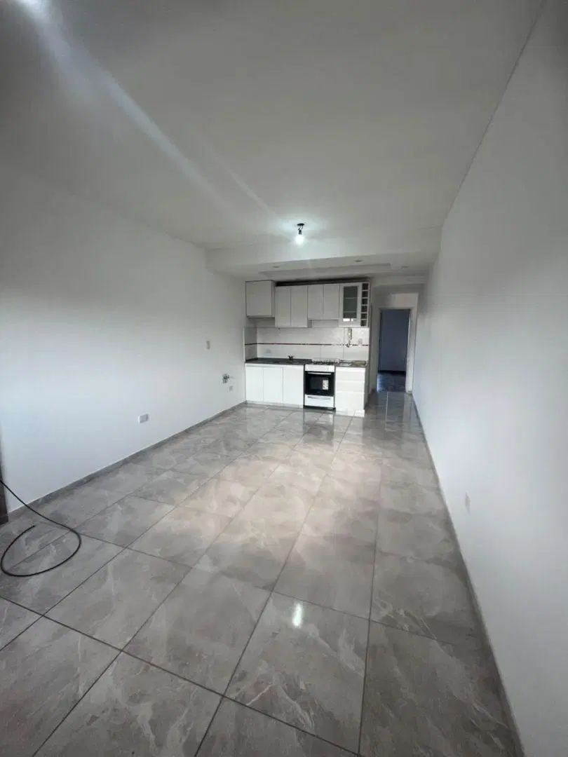 Departamento 2 ambientes Frente Balcon Alquiler Ramos Mejia 3