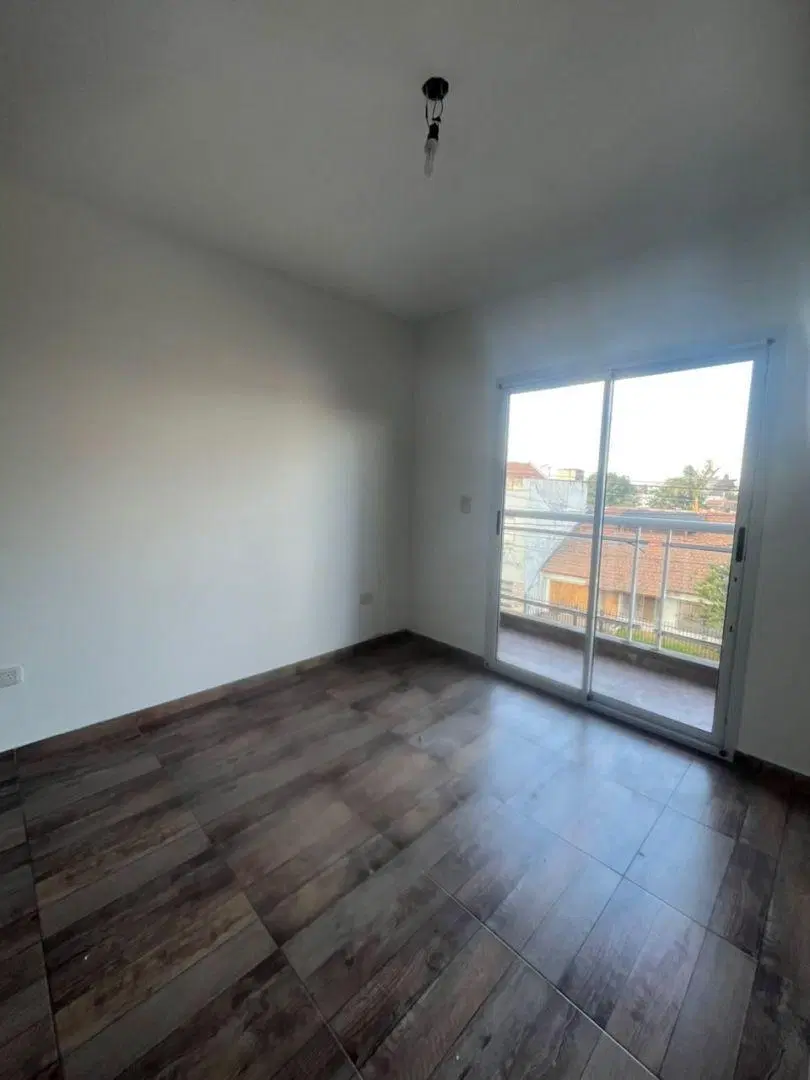 Departamento 2 ambientes Frente Balcon Alquiler Ramos Mejia 5