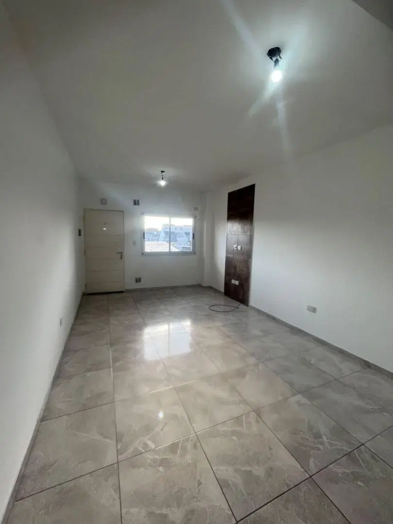 Departamento 2 ambientes Frente Balcon Alquiler Ramos Mejia 8