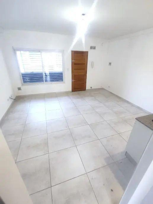 Foto de Departamento Nuevo Balcon 2 Amb Frente Venta Ramos Mejia, imagen 4