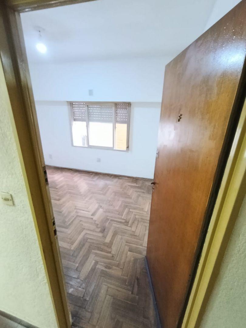 Foto de Departamento 2 amb centrico Alquiler Ramos Mejia, imagen 5