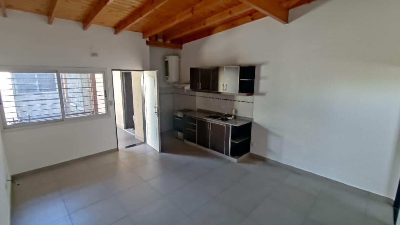 Foto de Departamento 1 amb Alquiler Ramos Mejia, imagen 3