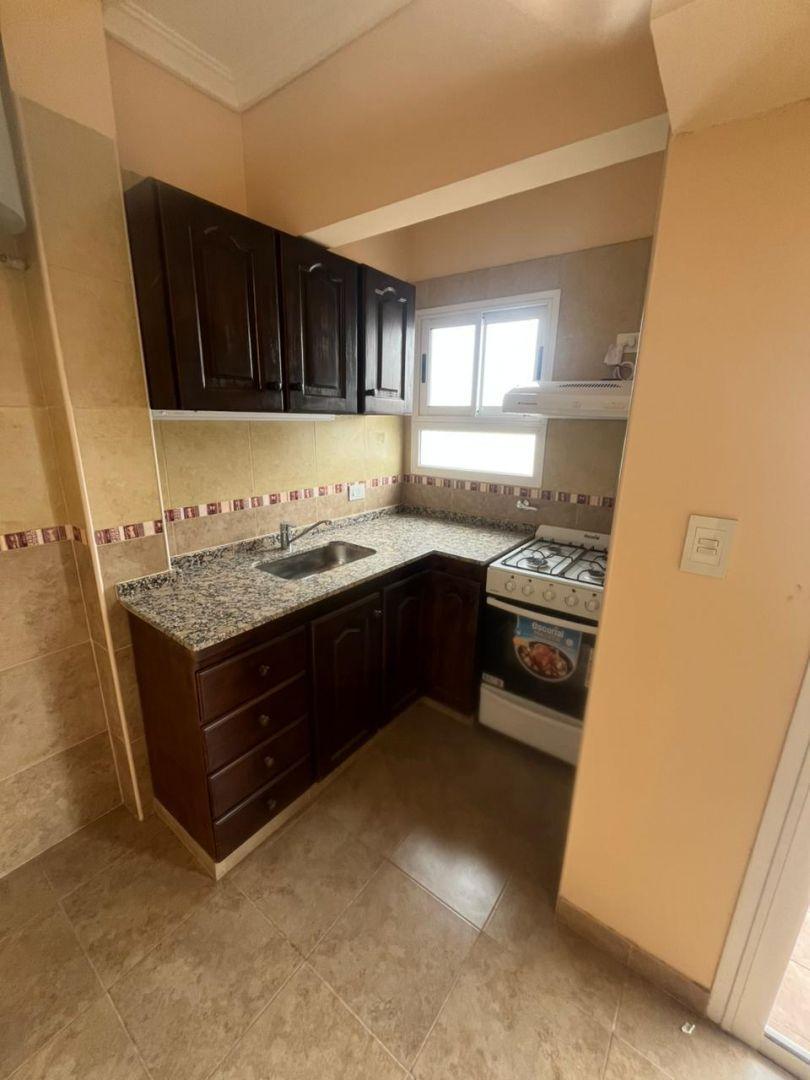 Foto de Departamento En Alquiler En Lomas Del Mirador, imagen 3