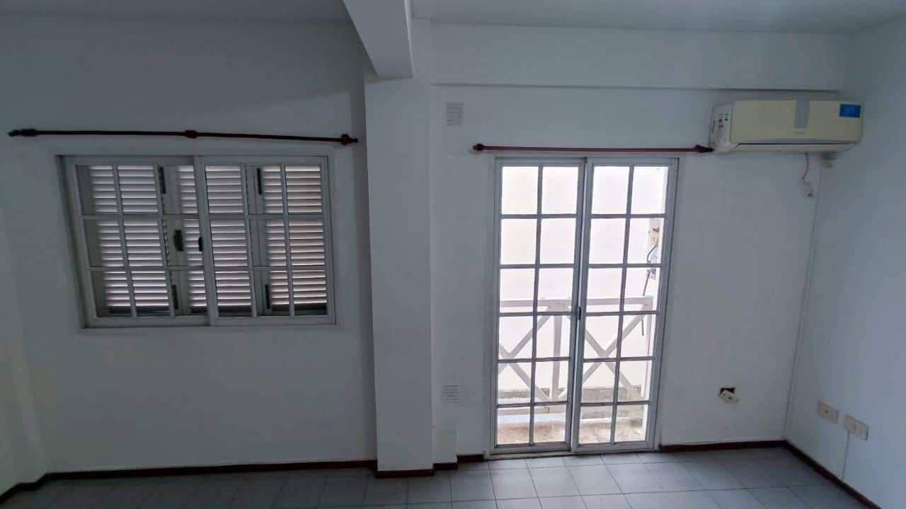 Foto de Departamento 1 amb Centrico Alquiler Ramos Mejia, imagen 2