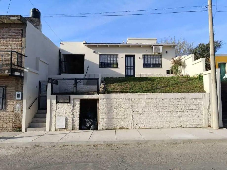 Foto de Casa Con Departamento En Venta En Victoria, imagen 5