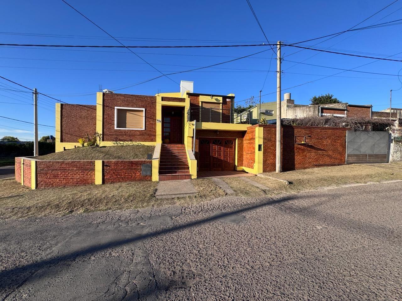 Foto de Casa en Venta en Victoria, Entre Rios, imagen 2