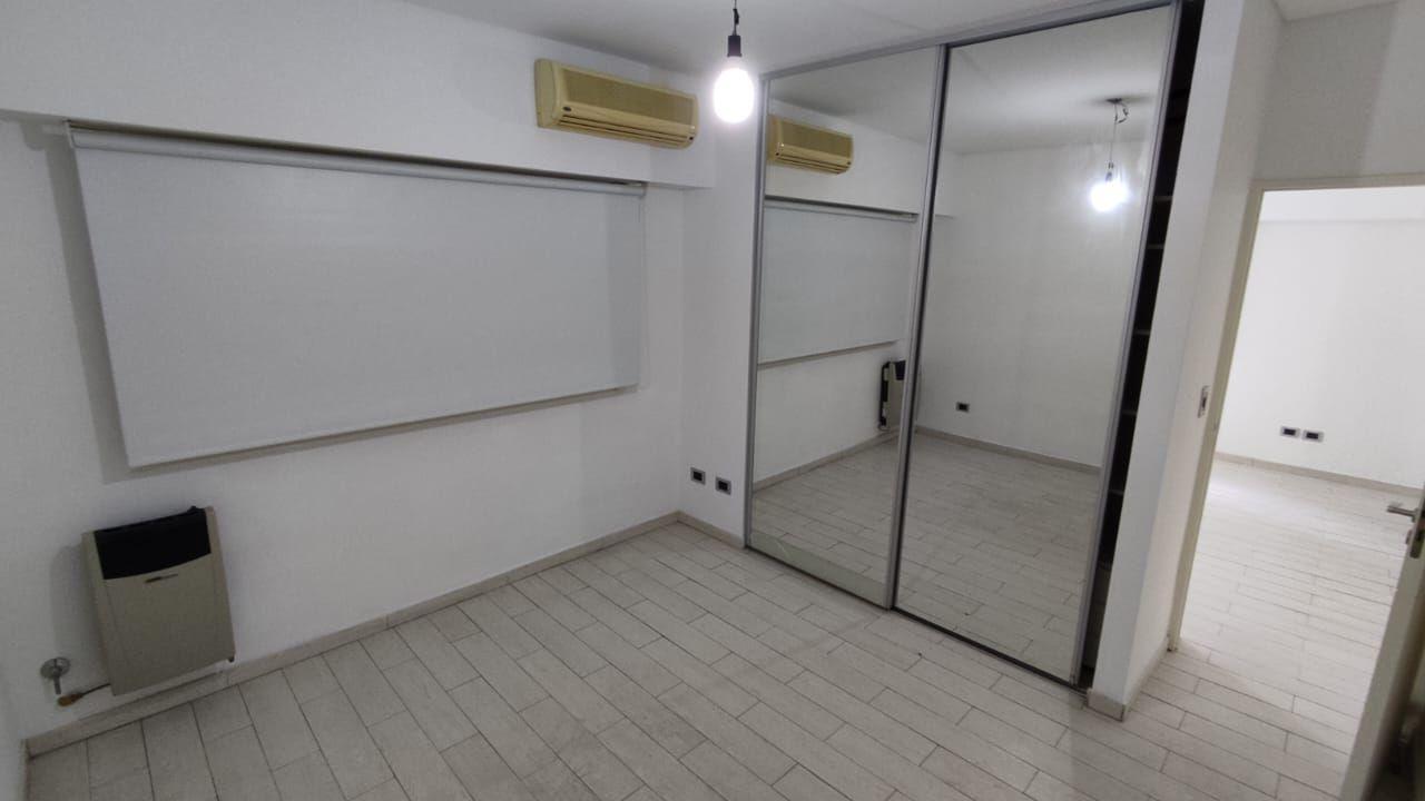 Foto de Departamento 2 amb P Baja Cochera Venta Ramos/Villa Sarmiento, imagen 4