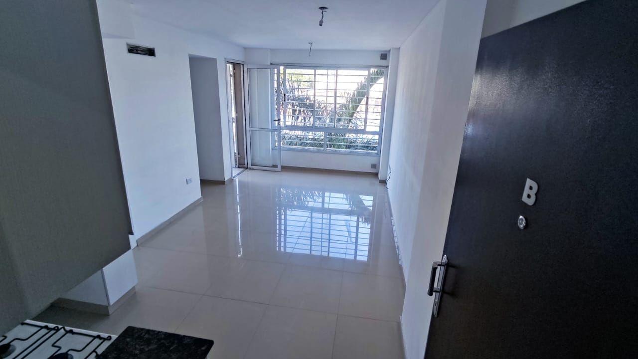 Foto de Departamento 2 ambientes Frente Balcon Alquiler Haedo/Ramos, imagen 3