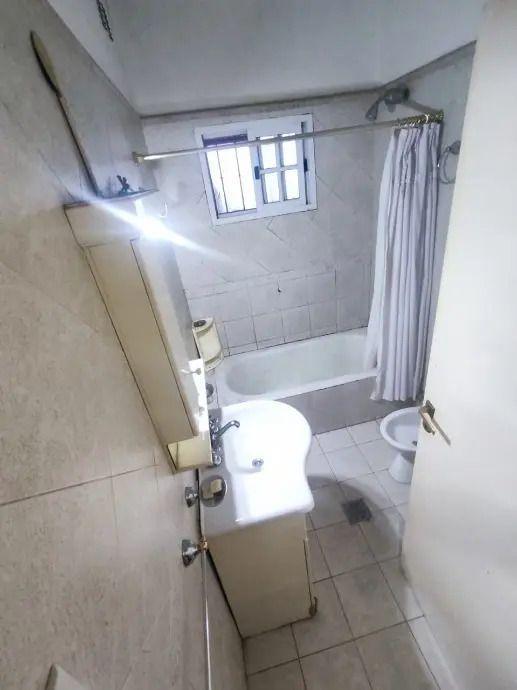 Foto de Casa en venta 3 amb Cochera Patio V Luzuriaga, imagen 4