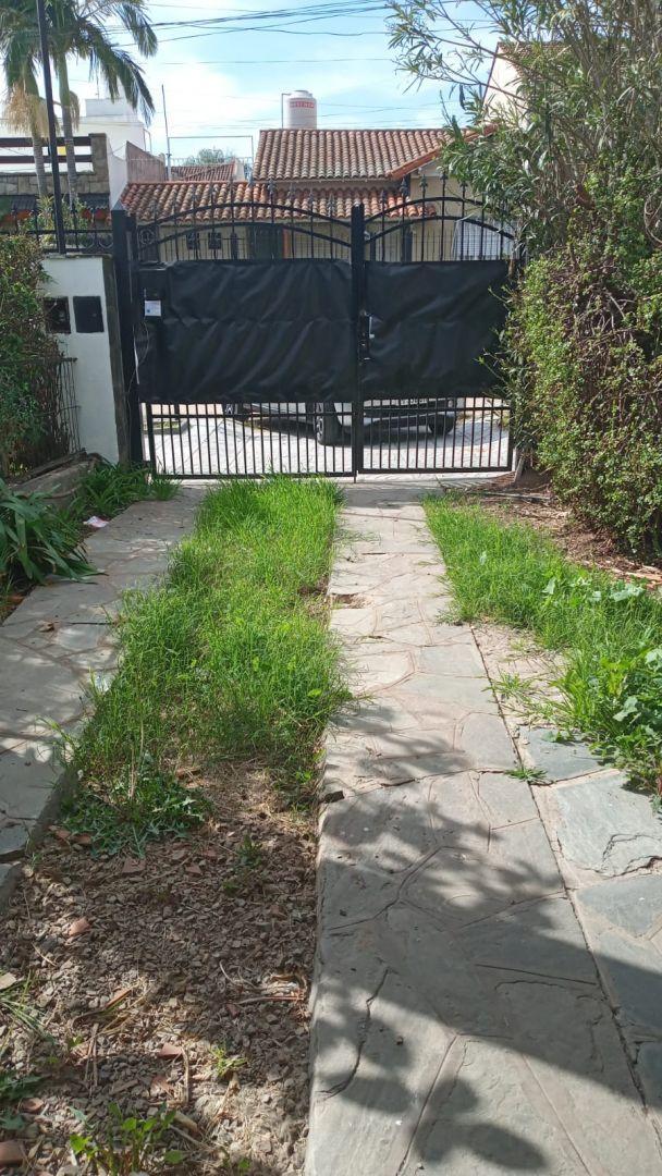 Foto de Casa 3 ambientes 2 baños cochera Venta Ramos Mejia, imagen 1