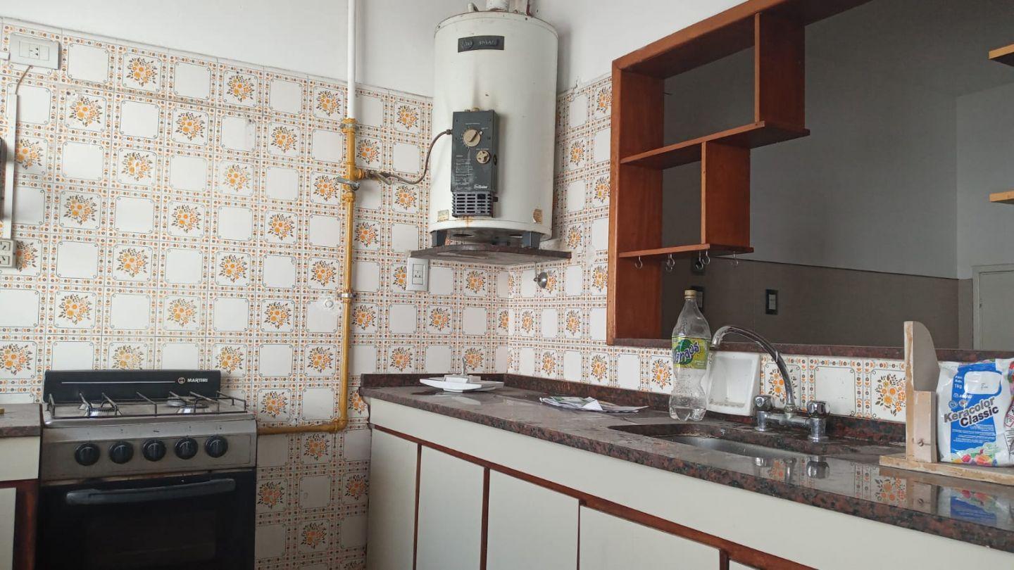 Foto de Casa 3 ambientes 2 baños cochera Venta Ramos Mejia, imagen 4