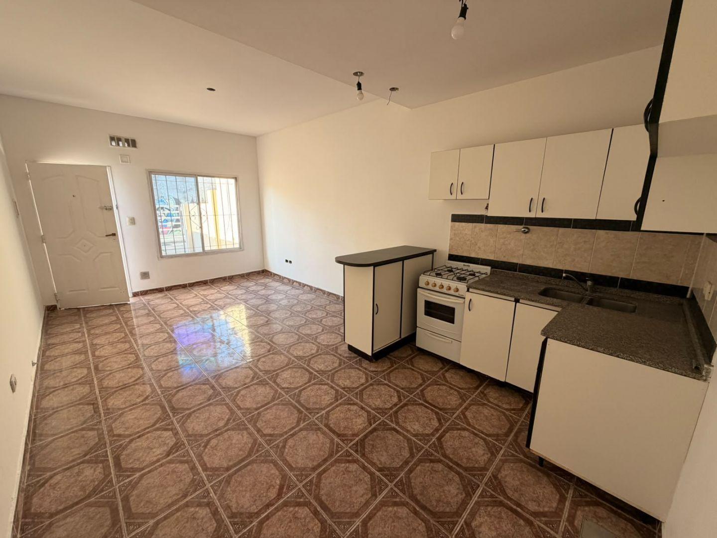 Foto de Venta Apto Credito 2 Ambientes Cochera Patio Ramos Mejia, imagen 3