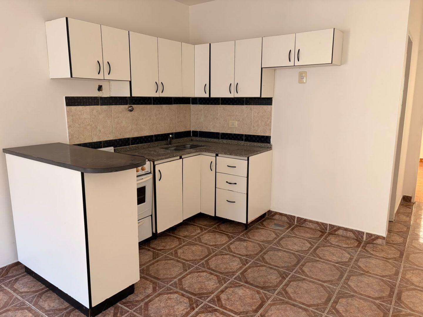 Foto de Venta Apto Credito 2 Ambientes Cochera Patio Ramos Mejia, imagen 4