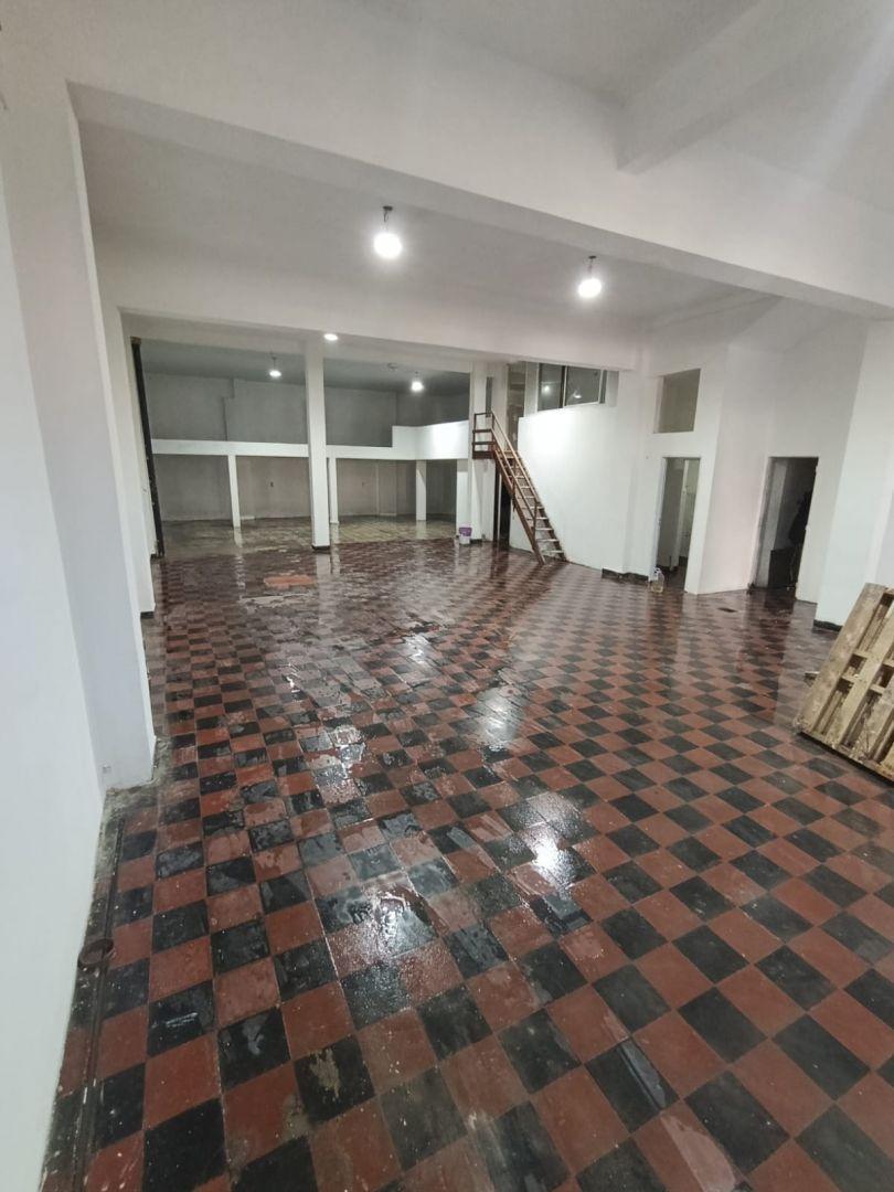 Foto de Local/Deposito 205mts sobre Av. Alquiler Ramos Mejia, imagen 4
