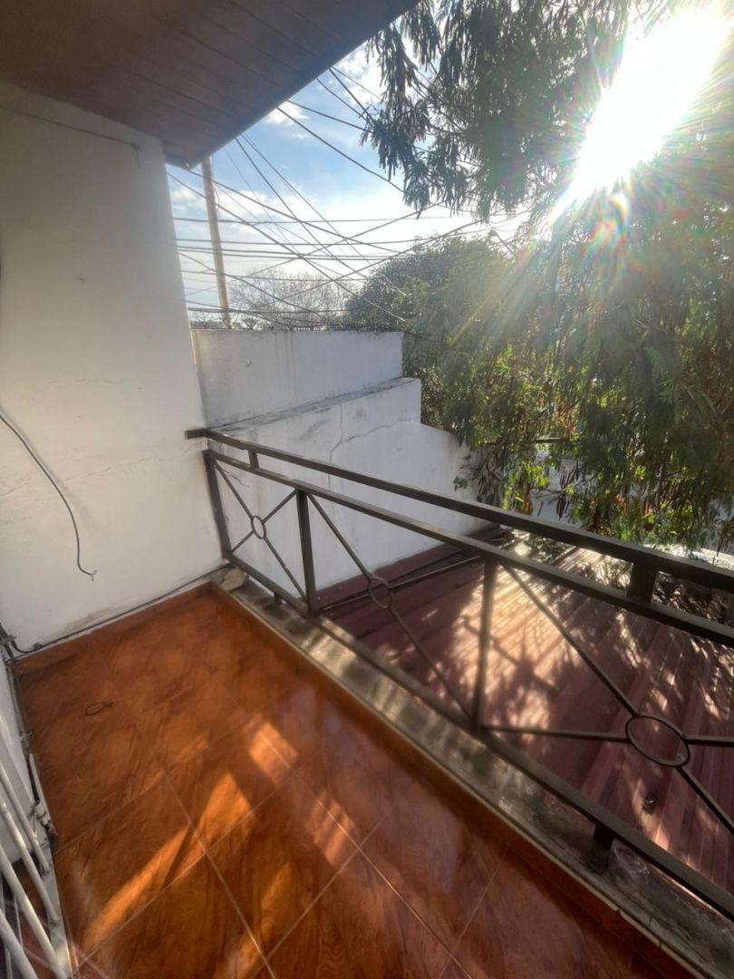 Foto de duplex 3 amb con patio- acepta mascota pequeña- Valor $700.000, imagen 3