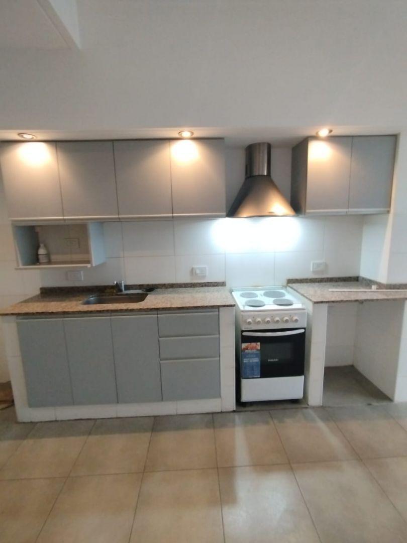 Foto de Depto. t/ duplex 3 amb Frente Balcon Alquiler Lomas/Tablada$650.000, imagen 1