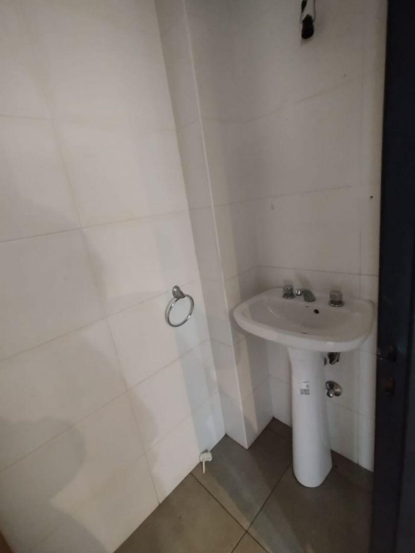 Foto de Depto. t/ duplex 3 amb Frente Balcon Alquiler Lomas/Tablada$650.000, imagen 4