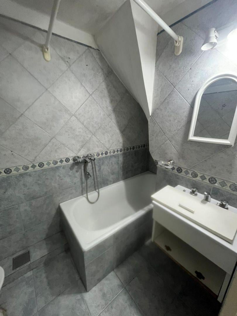 Foto de triplex 4 amb con patio $820.000, imagen 1