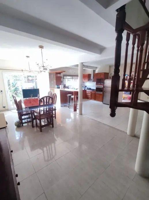 Foto de Hermoso Chalet 4 Amb Cochera Fondo Venta Ramos Mejia Centro, imagen 5