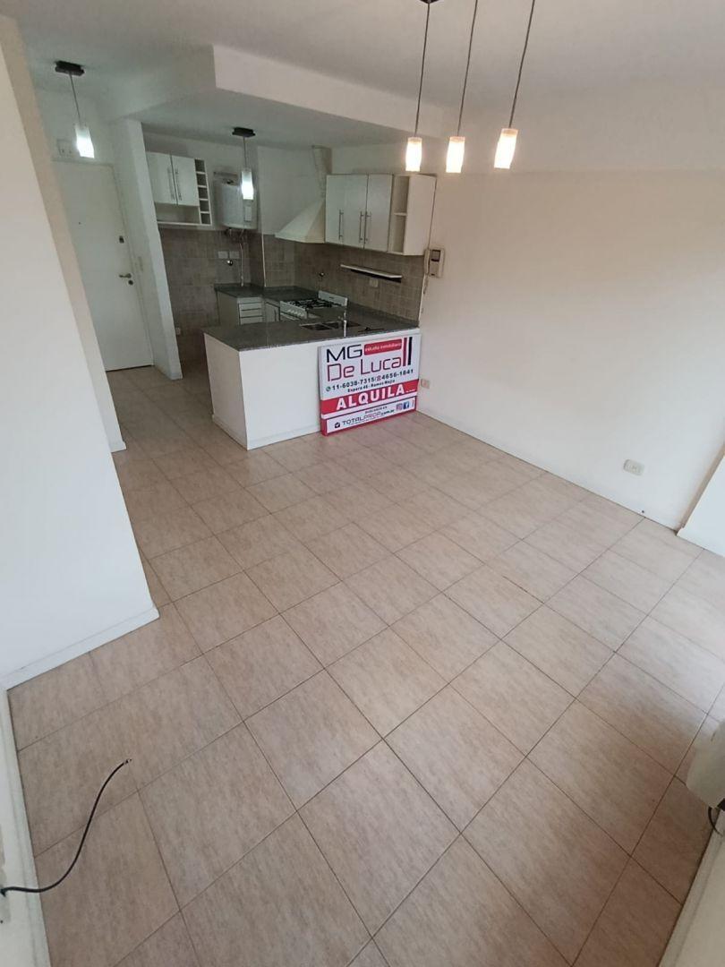 Foto de Departamento 1 amb Frente Balcon Alquiler Haedo, imagen 4