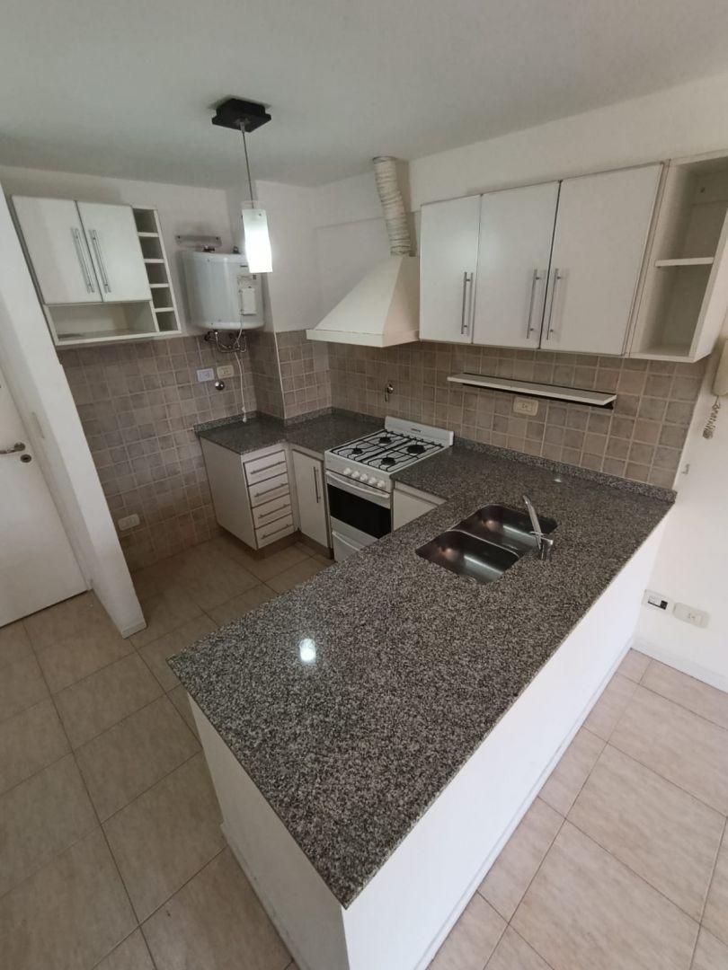 Foto de Departamento 1 amb Frente Balcon Alquiler Haedo, imagen 3
