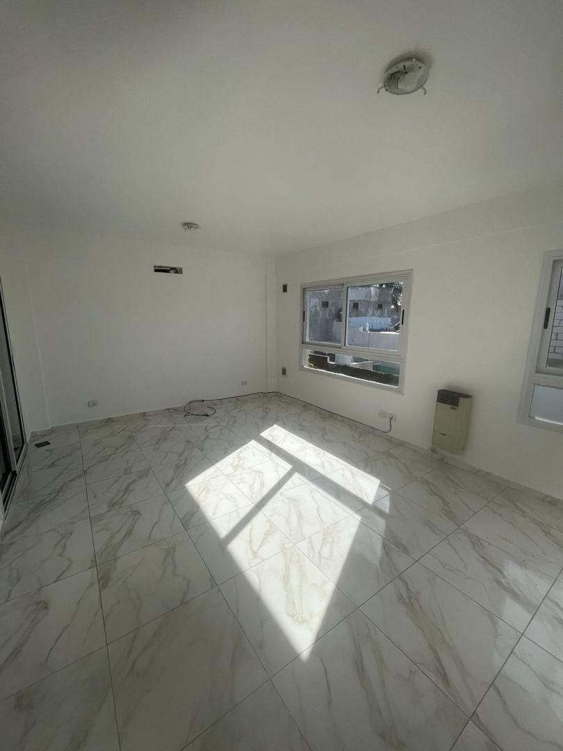 Foto de Departamento 2 amb Terraza Cochera Alquiler Ramos Mejia, imagen 1