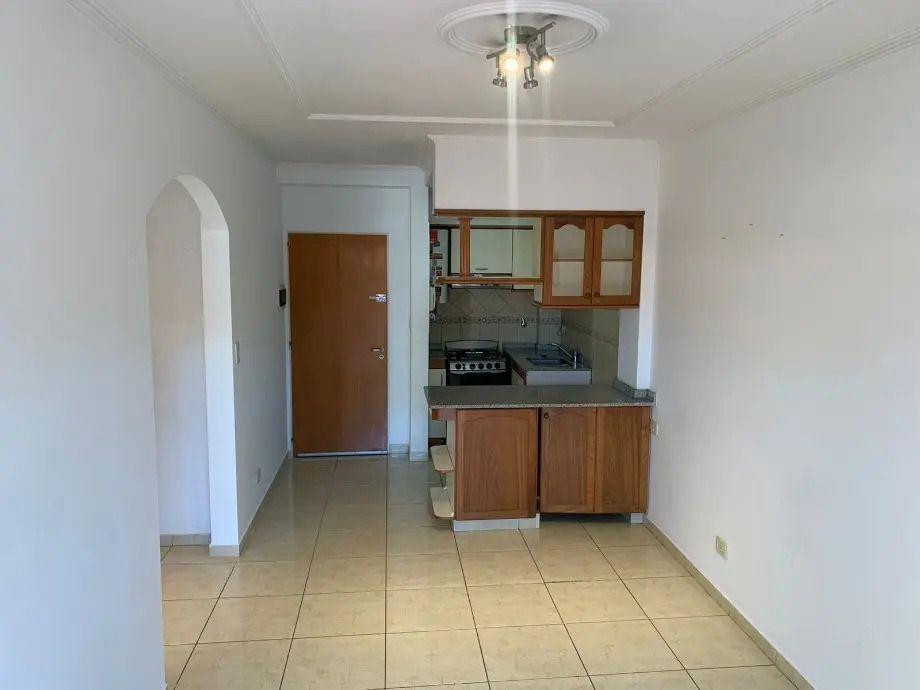 Foto de Departamento 2 ambientes Patio Cochera Venta Ramos Mejia, imagen 4