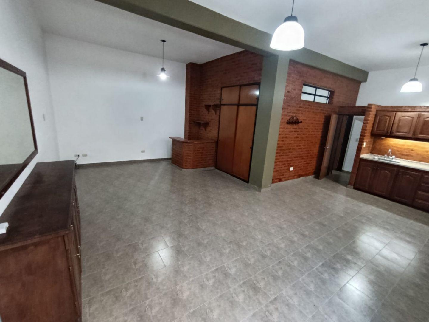 Foto de Casa 4 amb Alquiler Cochera Terraza Ramos Mejia, imagen 2