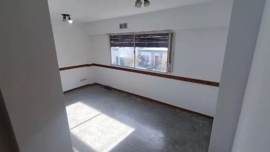 Foto de Departamento 2 amb Frente Venta Villa Sarmiento, imagen 2