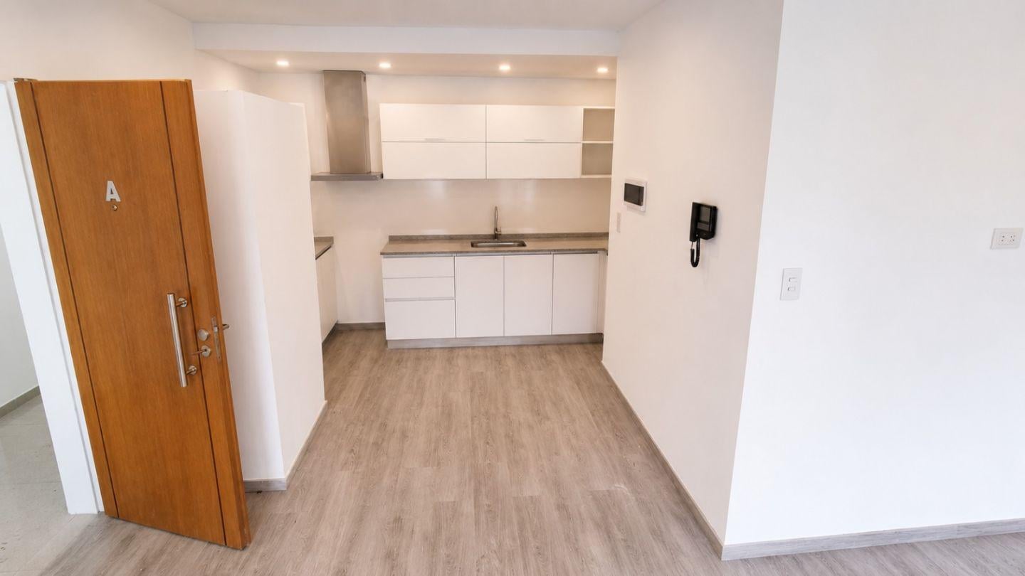 Foto de la propiedad en Peron J. D. Av. 115, Villa Luzuriaga, La Matanza