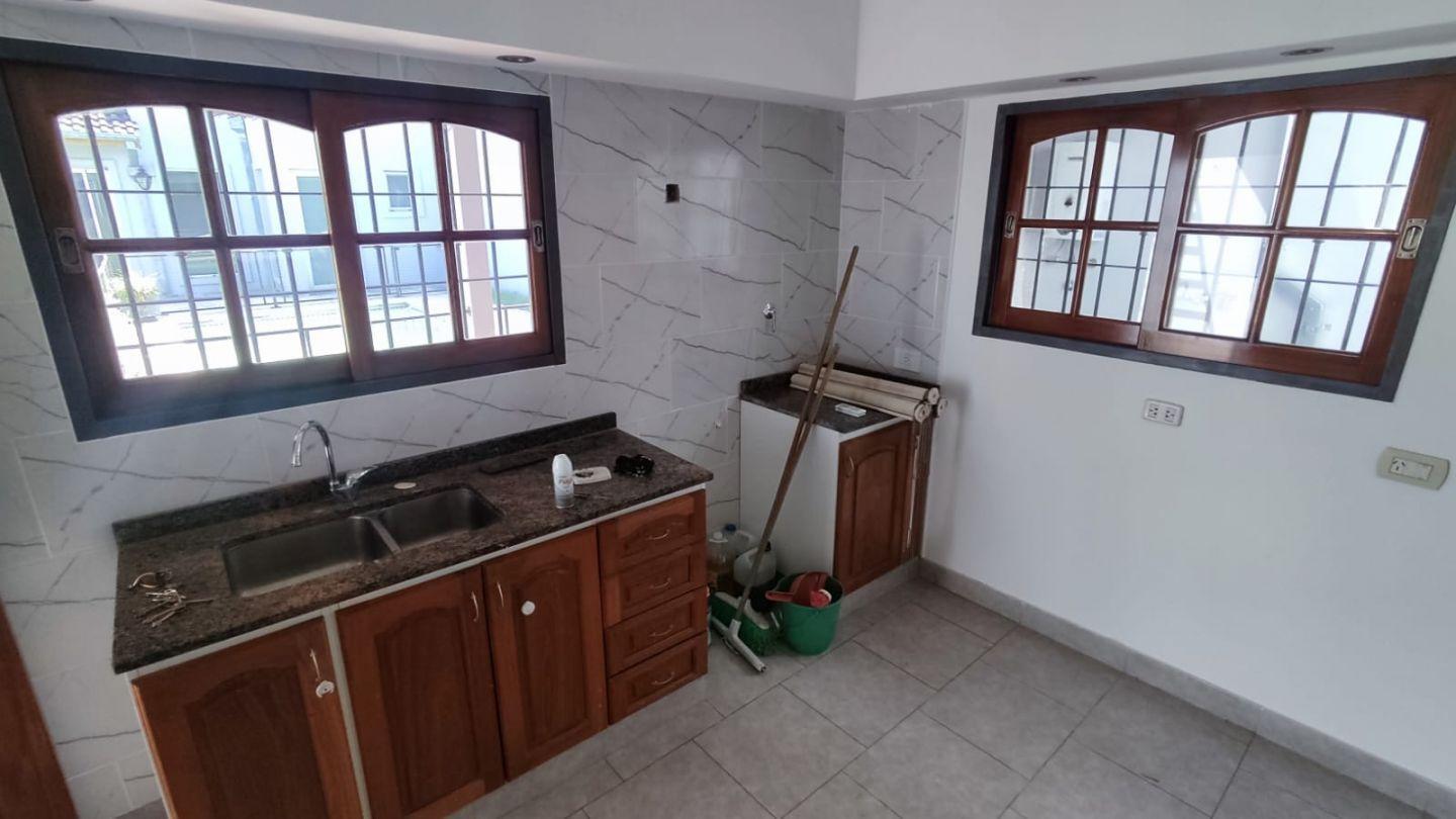 Foto de Chalet 3 amb Quincho Piscina Venta Ramos Mejia, imagen 5