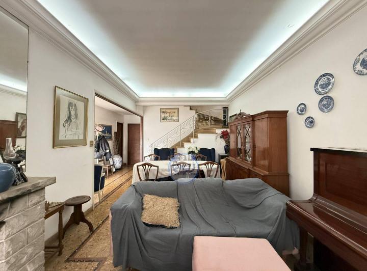 VENTA CASA JARDIN  6 AMB EN LOMAS LOTE PROPIO 5