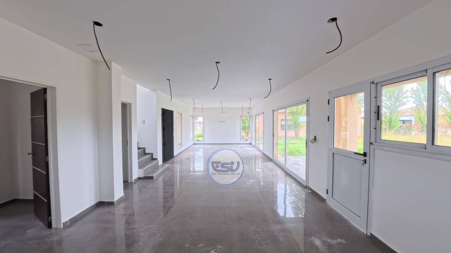 Foto de Venta Casa 4 Amb a Estrenar con Pileta — El Principado, Canning, imagen 2