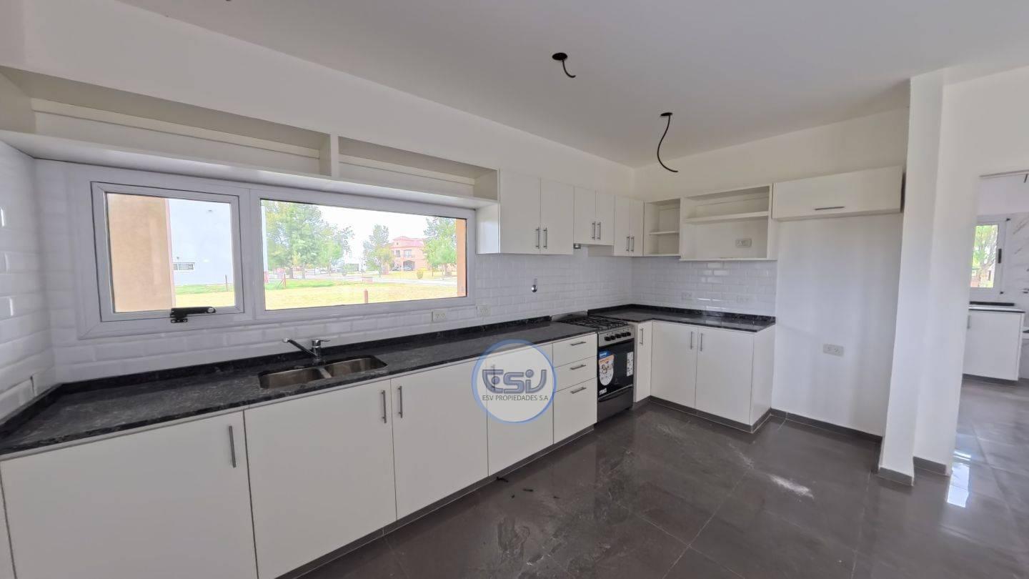 Foto de Venta Casa 4 Amb a Estrenar con Pileta — El Principado, Canning, imagen 4