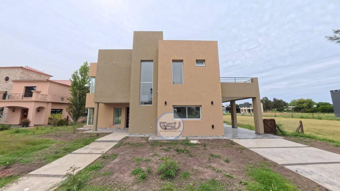 VENTA CASA 4 AMBIENTES PRINCIPADO CIUDAD NAUTICA CANNING