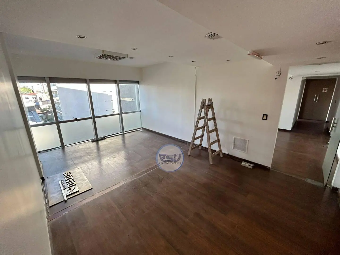 VENTA OFICINA PISO COMPLETO SAN TELMO DE 250 M2 CON COCHERA 5