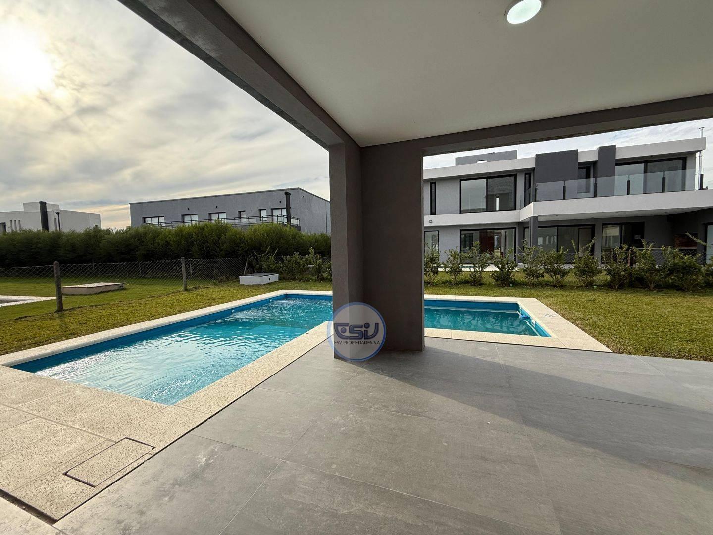 Foto de ALQUILER CASA A ESTRENAR PRINCIPADO CIUDAD NAUTICA, imagen 3