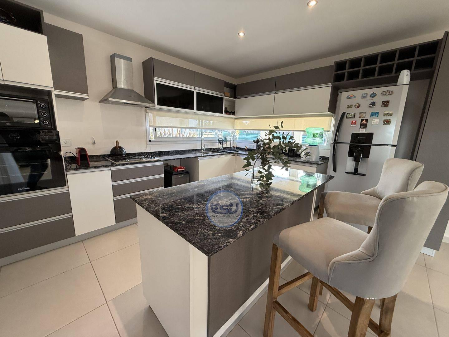 Foto de VENTA CASA 5 AMBIENTES PRINCIPADO CIUDAD NAUTICA, imagen 4